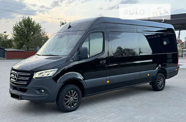 Вантажний фургон Mercedes-Benz Sprinter 2020 в Чернівцях