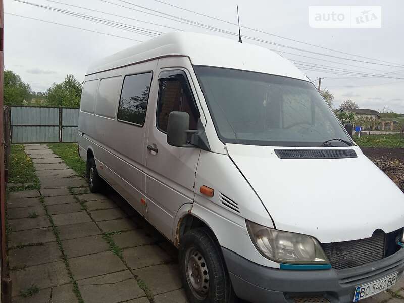 Вантажопасажирський фургон Mercedes-Benz Sprinter 2005 в Львові