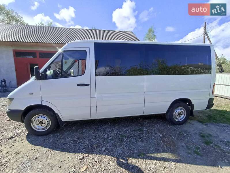 Mercedes-Benz Sprinter 2005