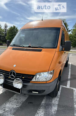 Грузовой фургон Mercedes-Benz Sprinter 2000 в Ровно