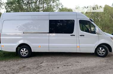 Грузовой фургон Mercedes-Benz Sprinter 2019 в Долине