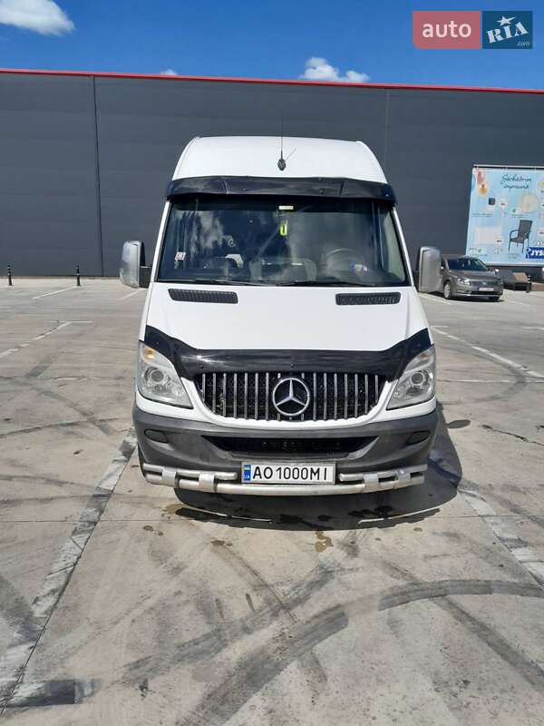 Mercedes-Benz Sprinter 2012