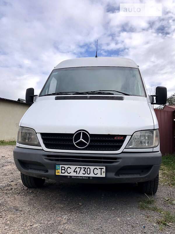 Вантажний фургон Mercedes-Benz Sprinter 2003 в Львові