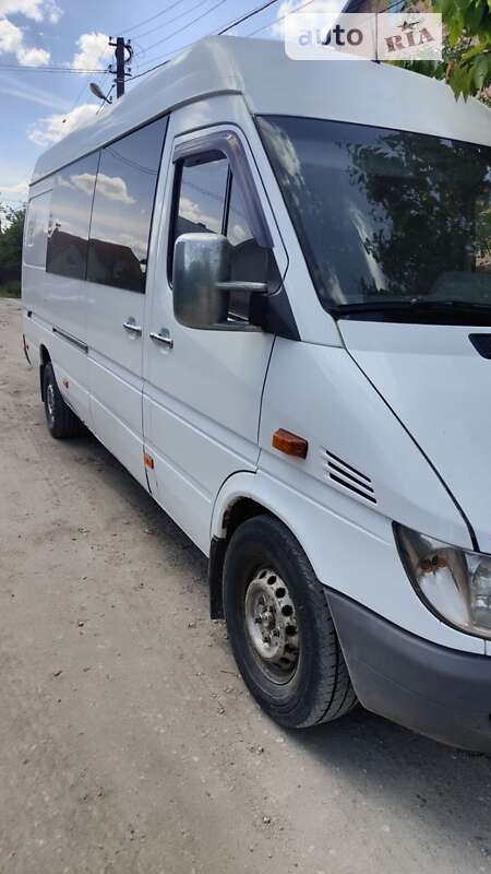 Микроавтобус Mercedes-Benz Sprinter 2006 в Бродах