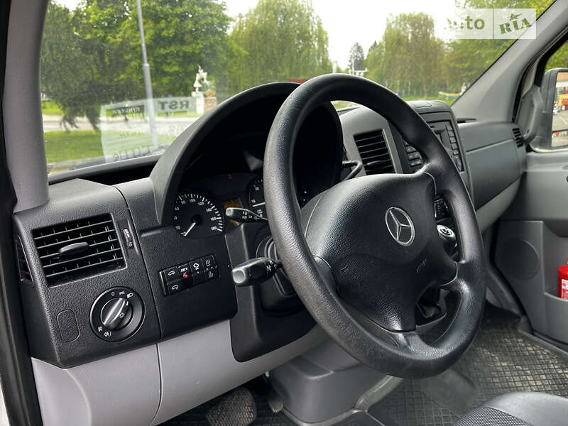 Автовоз Mercedes-Benz Sprinter 2013 в Луцьку