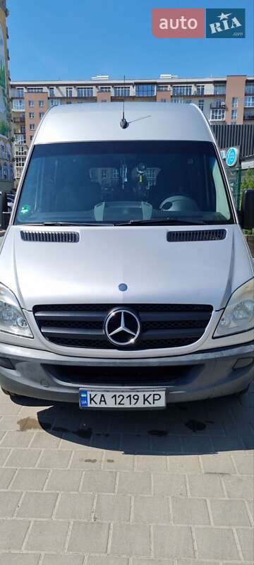 Mercedes-Benz Sprinter 2012