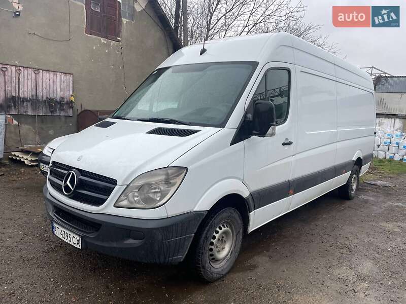 Грузовой фургон Mercedes-Benz Sprinter 2013 в Ивано-Франковске