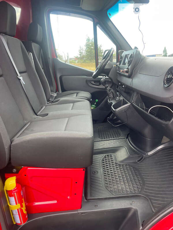 Вантажний фургон Mercedes-Benz Sprinter 2019 в Снятині фото 36 Вантажний фургон Mercedes-Benz Sprinter 2019 в Снятині