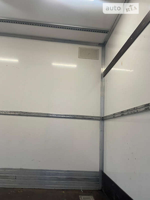 Вантажний фургон Mercedes-Benz Sprinter 2019 в Снятині фото 67 Вантажний фургон Mercedes-Benz Sprinter 2019 в Снятині