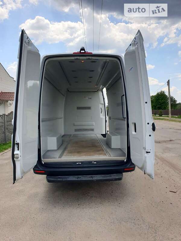 Грузовой фургон Mercedes-Benz Sprinter 2019 в Новомиргороде