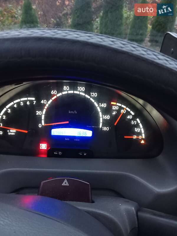 Мікроавтобус Mercedes-Benz Sprinter 2005 в Тячеві фото 22 Мікроавтобус Mercedes-Benz Sprinter 2005 в Тячеві