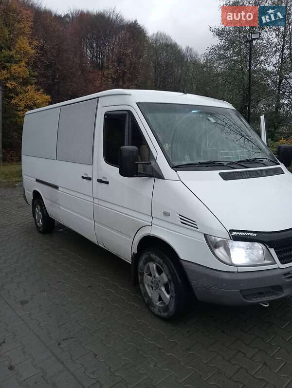 Мікроавтобус Mercedes-Benz Sprinter 2005 в Тячеві фото 7 Мікроавтобус Mercedes-Benz Sprinter 2005 в Тячеві