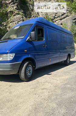 Вантажний фургон Mercedes-Benz Sprinter 1998 в Косові