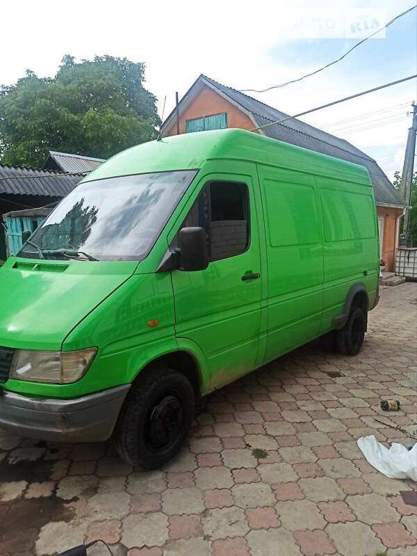 Вантажний фургон Mercedes-Benz Sprinter 1997 в Дунаївцях