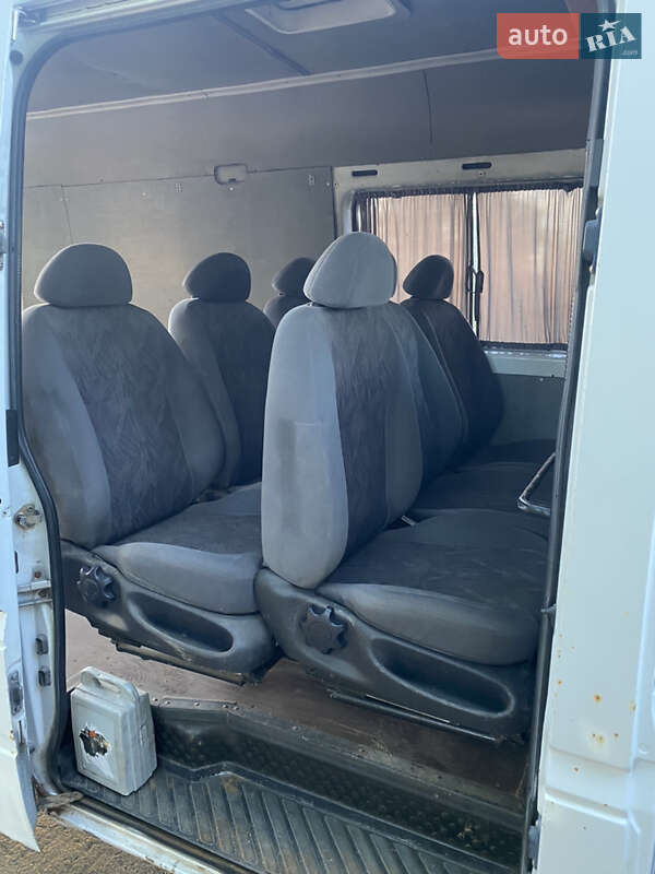 Грузопассажирский фургон Mercedes-Benz Sprinter 1998 в Николаеве