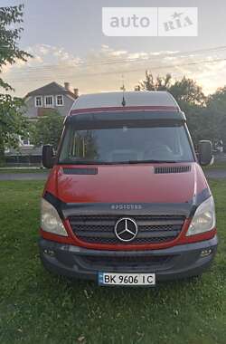 Mercedes-Benz Sprinter 2012