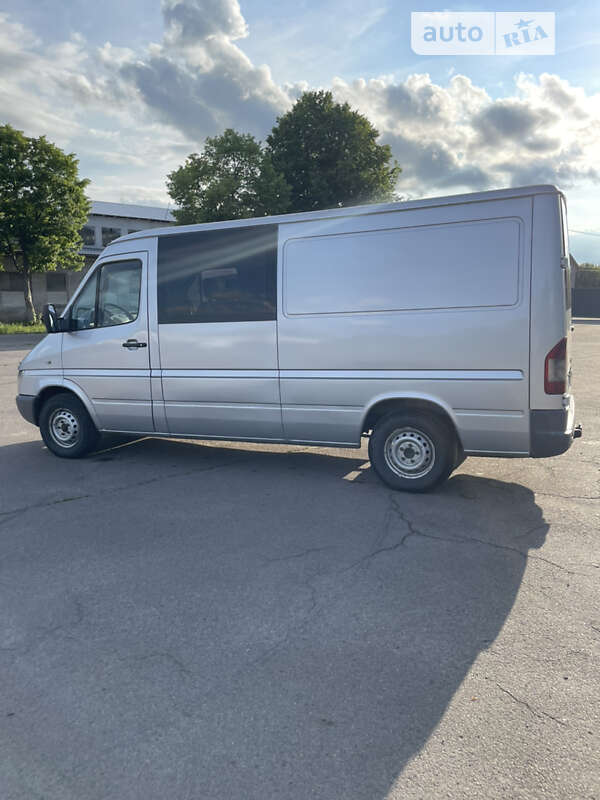 Мікроавтобус Mercedes-Benz Sprinter 2005 в Вараші