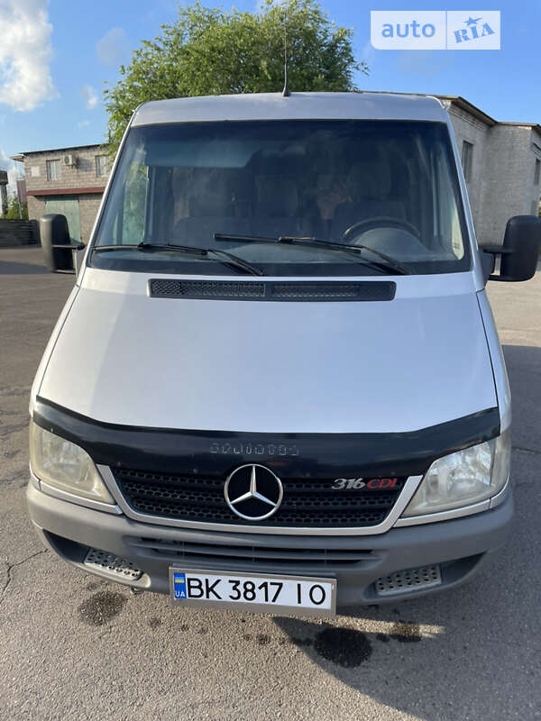 Мікроавтобус Mercedes-Benz Sprinter 2005 в Вараші