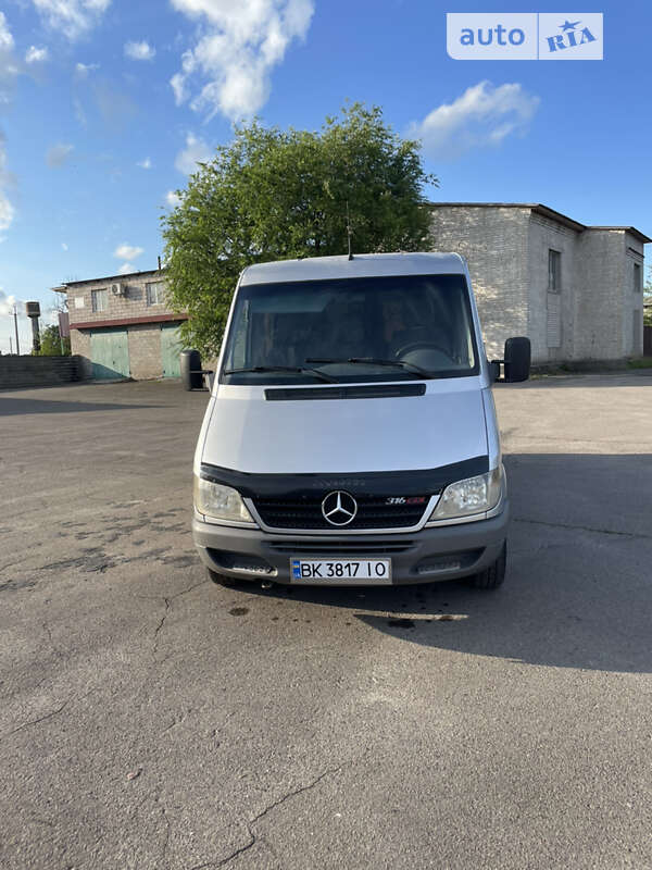 Мікроавтобус Mercedes-Benz Sprinter 2005 в Вараші