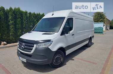 Вантажний фургон Mercedes-Benz Sprinter 2018 в Дунаївцях