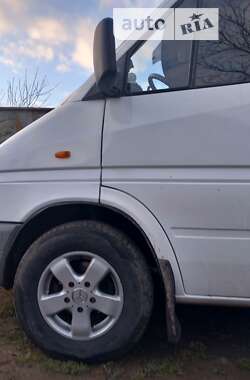 Вантажний фургон Mercedes-Benz Sprinter 2002 в Болехові