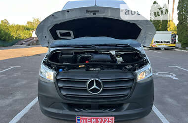 Вантажний фургон Mercedes-Benz Sprinter 2020 в Дубні
