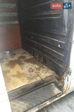Грузовой фургон Mercedes-Benz Sprinter 2002 в 