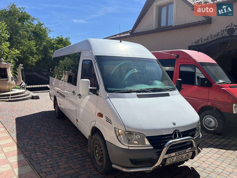 Mercedes-Benz Sprinter 2000 Mercedes-Benz Sprinter 2000