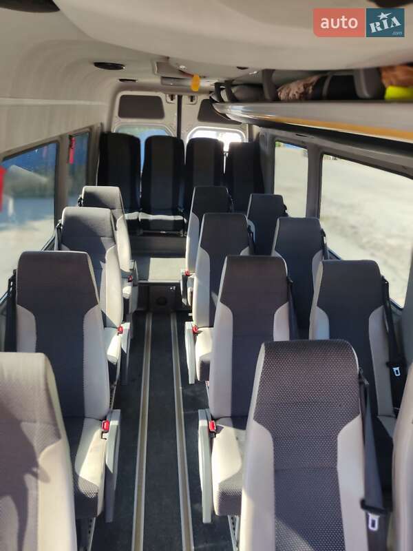 Туристический / Междугородний автобус Mercedes-Benz Sprinter 2012 в Тульчине