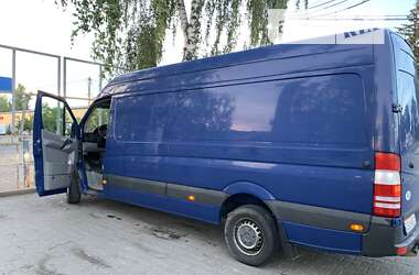 Грузовой фургон Mercedes-Benz Sprinter 2011 в Черновцах