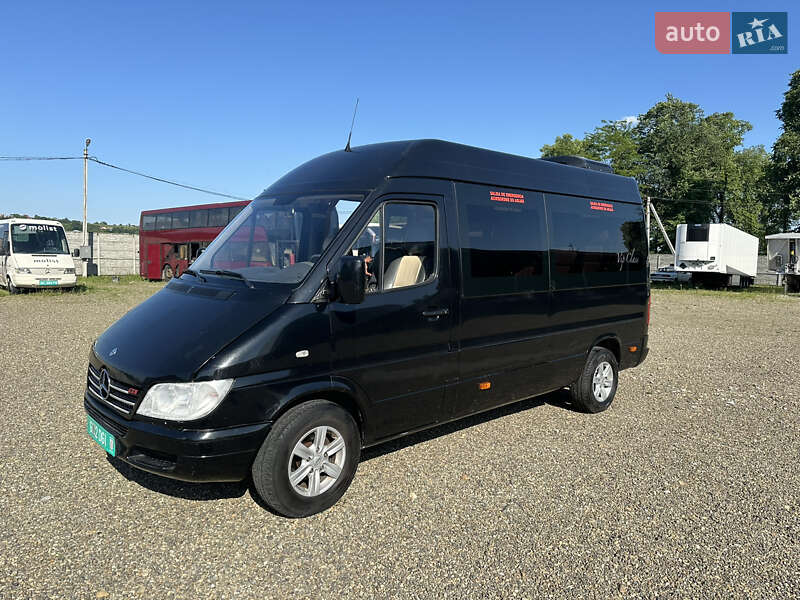Микроавтобус Mercedes-Benz Sprinter 2004 в Черновцах