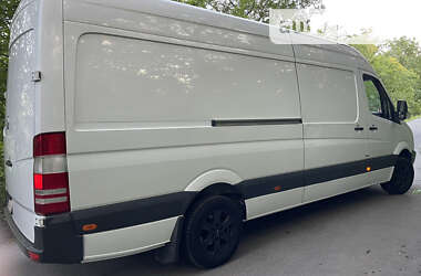 Вантажний фургон Mercedes-Benz Sprinter 2012 в 