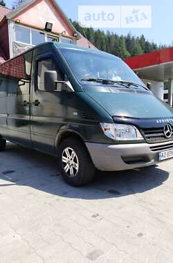 Грузовой фургон Mercedes-Benz Sprinter 2003 в Межгорье