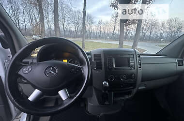 Грузовой фургон Mercedes-Benz Sprinter 2015 в 