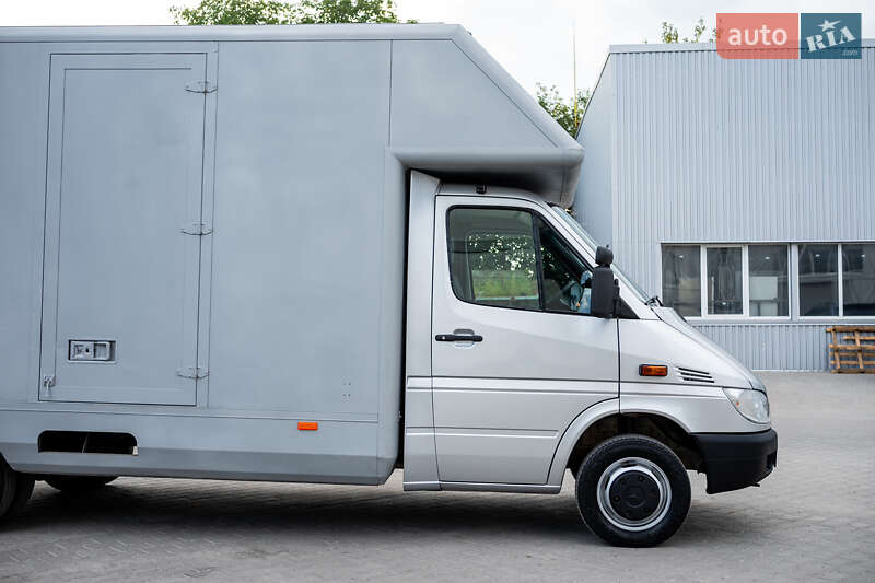 Грузовой фургон Mercedes-Benz Sprinter 2002 в Ровно