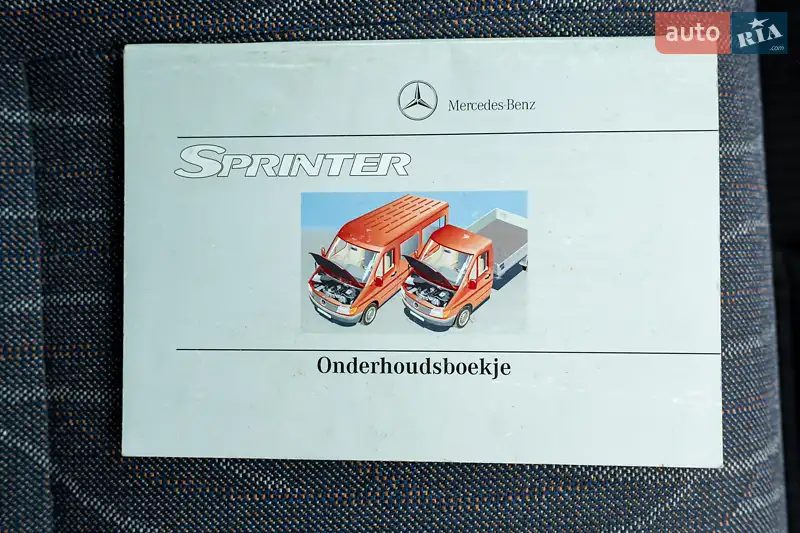 Грузовой фургон Mercedes-Benz Sprinter 2002 в Ровно документ