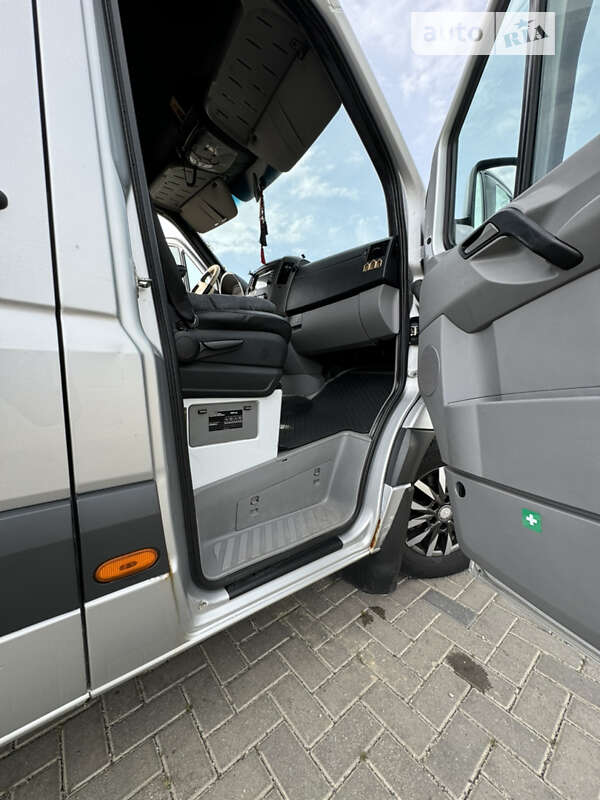 Вантажопасажирський фургон Mercedes-Benz Sprinter 2012 в Чернівцях