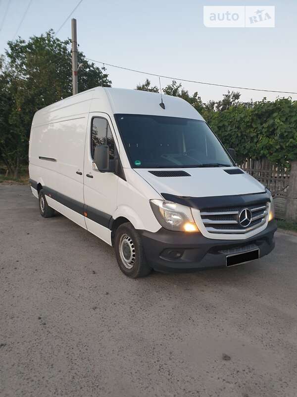 Грузовой фургон Mercedes-Benz Sprinter 2016 в Новомиргороде