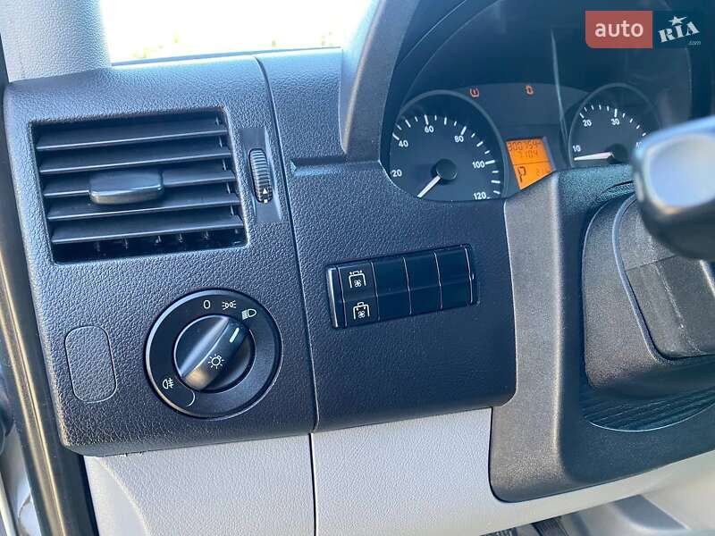 Вантажний фургон Mercedes-Benz Sprinter 2012 в Львові