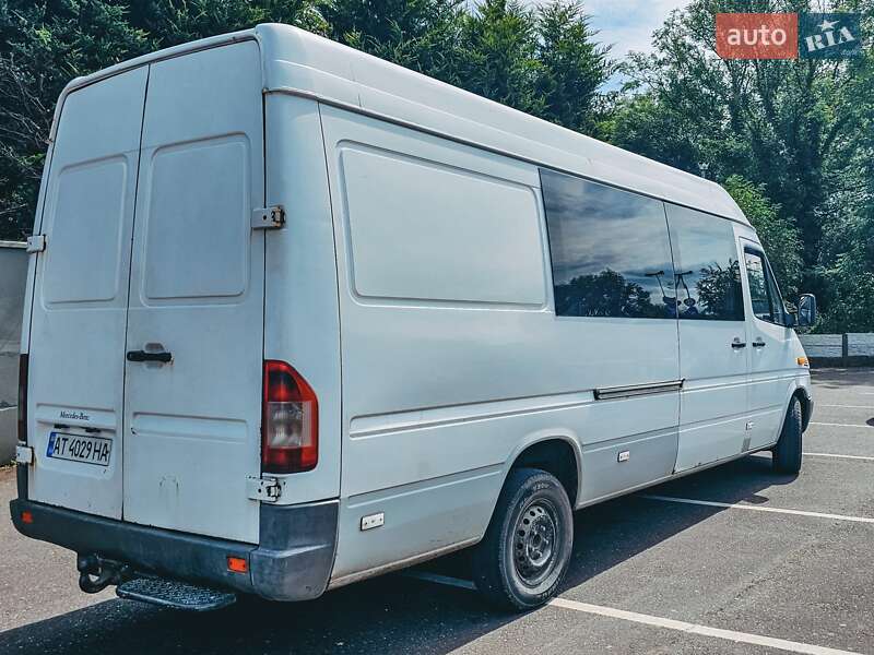 Микроавтобус Mercedes-Benz Sprinter 2002 в Калуше