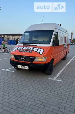 Вантажний фургон Mercedes-Benz Sprinter 1995 в Коломиї