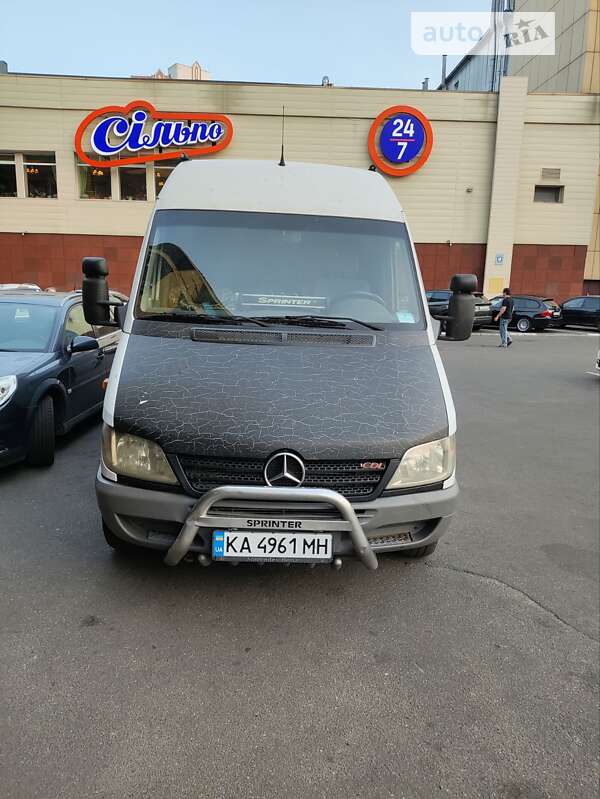 Вантажопасажирський фургон Mercedes-Benz Sprinter 2004 в Києві