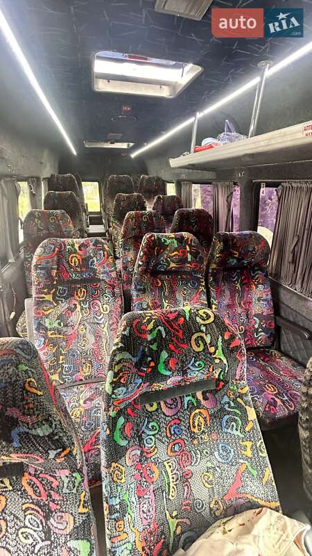 Мікроавтобус Mercedes-Benz Sprinter 2002 в Чернівцях