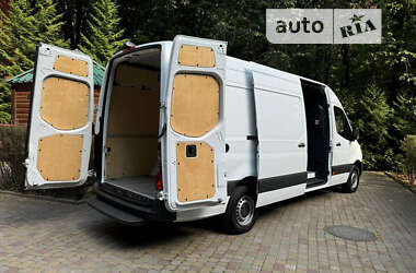 Грузовой фургон Mercedes-Benz Sprinter 2023 в 