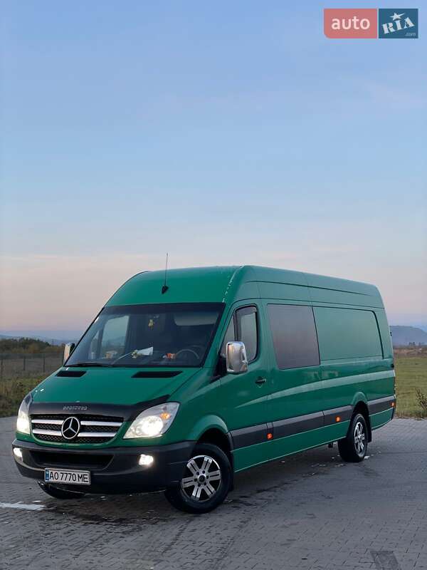Микроавтобус Mercedes-Benz Sprinter 2010 в Тячеве