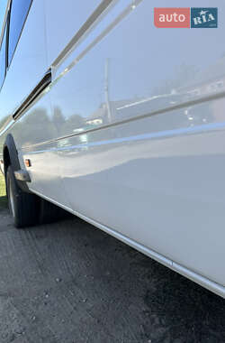 Туристический / Междугородний автобус Mercedes-Benz Sprinter 2005 в 