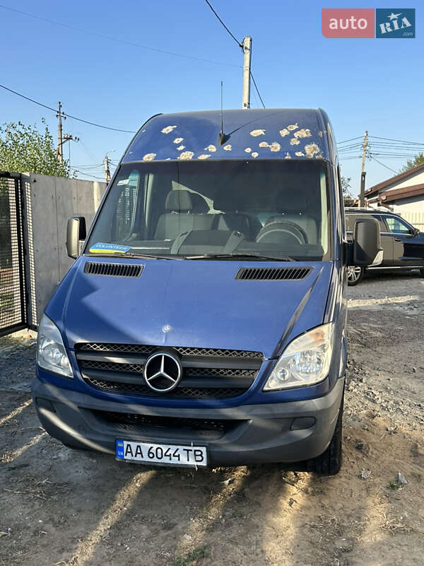Грузовой фургон Mercedes-Benz Sprinter 2011 в Киеве фото 3 Грузовой фургон Mercedes-Benz Sprinter 2011 в Киеве