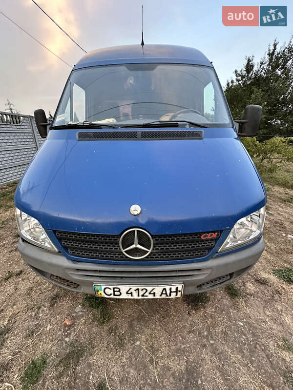 Mercedes-Benz Sprinter 2004