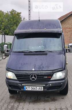 Грузовой фургон Mercedes-Benz Sprinter 2002 в Косове