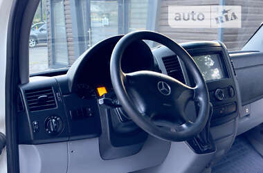 Эвакуатор Mercedes-Benz Sprinter 2012 в Виннице